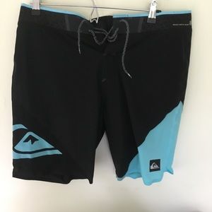 Quiksilver AG47 New Wave Bonded Board Shorts